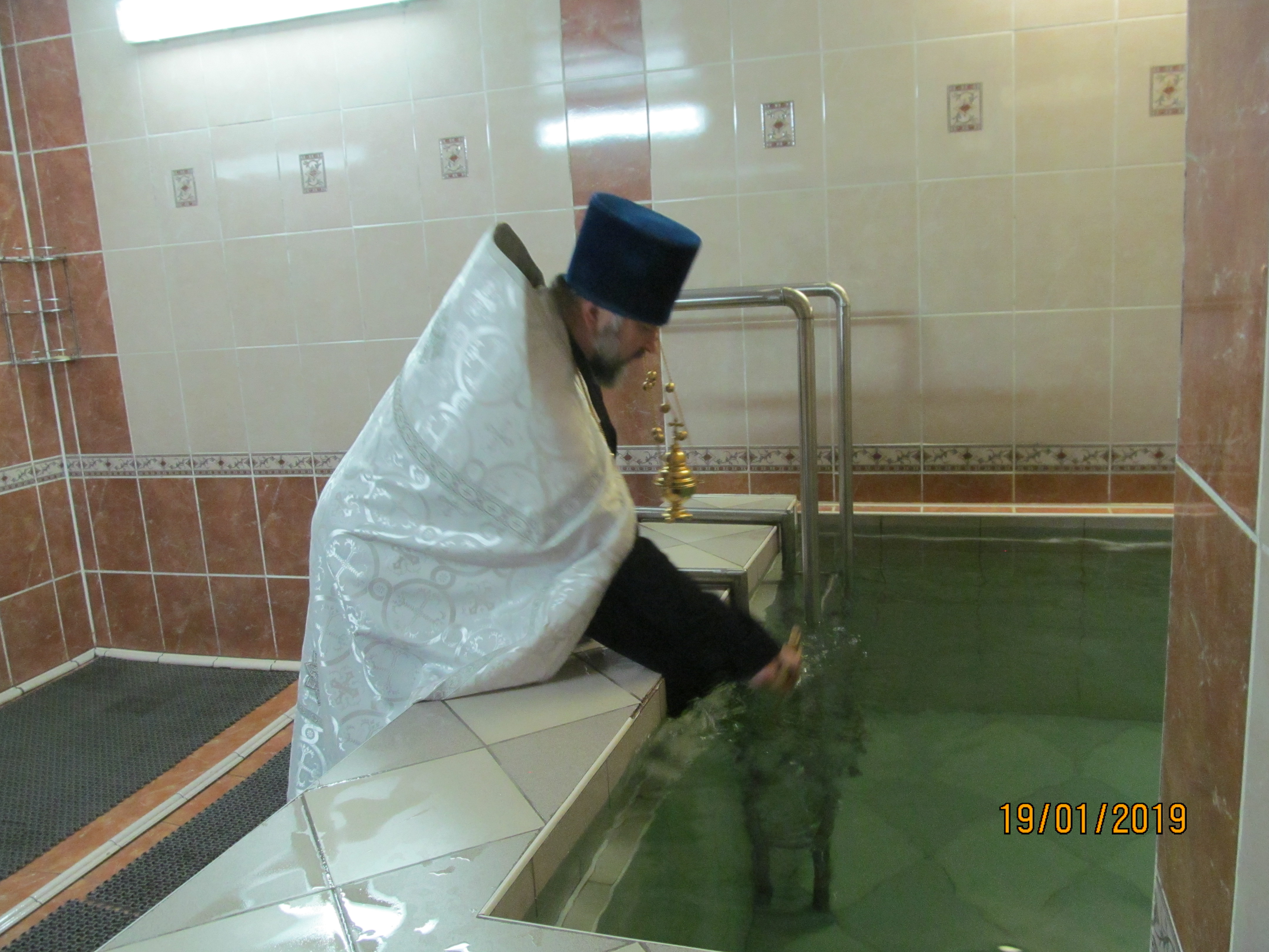Поздравляем  православных  верующих с Великим праздником Крещения Господня