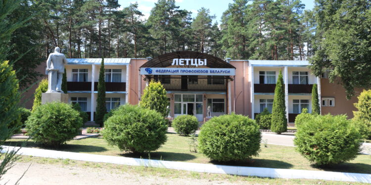 Доступно бронирование путевок на заезды по 15.06.26 г.